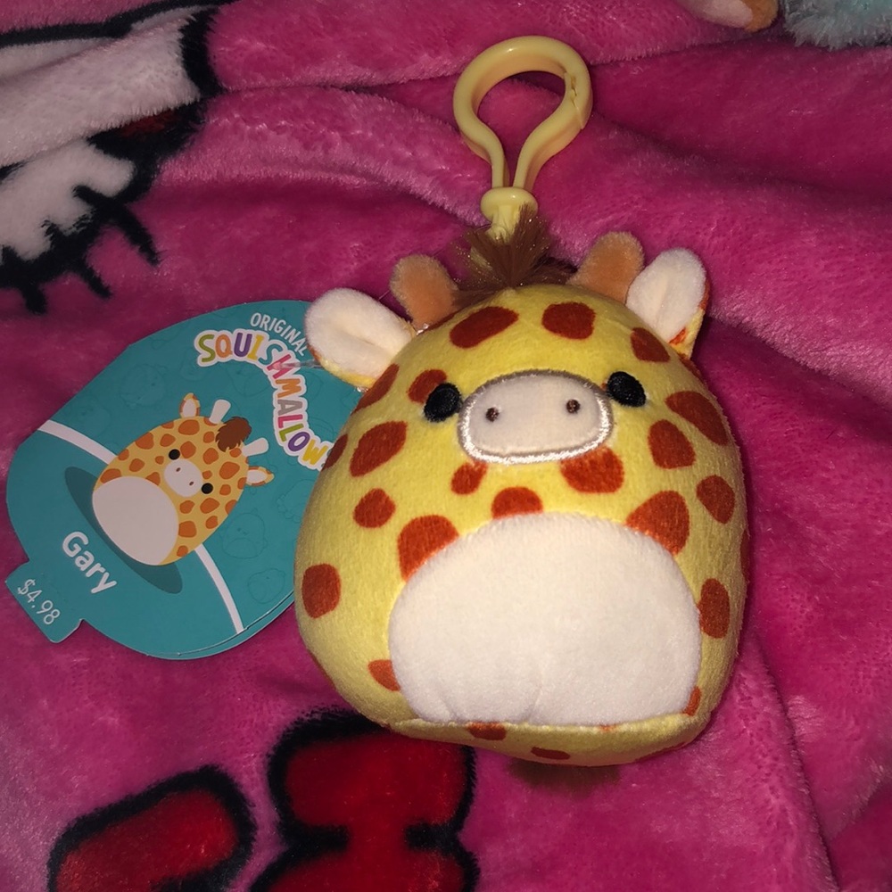 Bnwt Gary the giraffe squishmallow clip